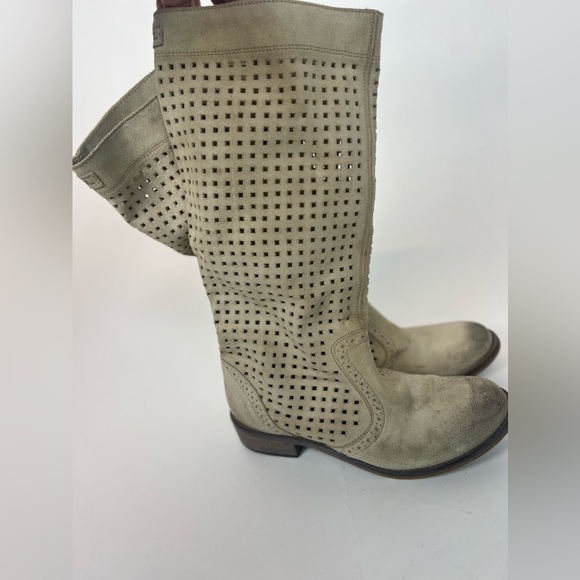 Vintage 2000s Tan/Ivory Diesel Unique Preforated Cowboy Boots Size EU 37 - Picture 7 of 14